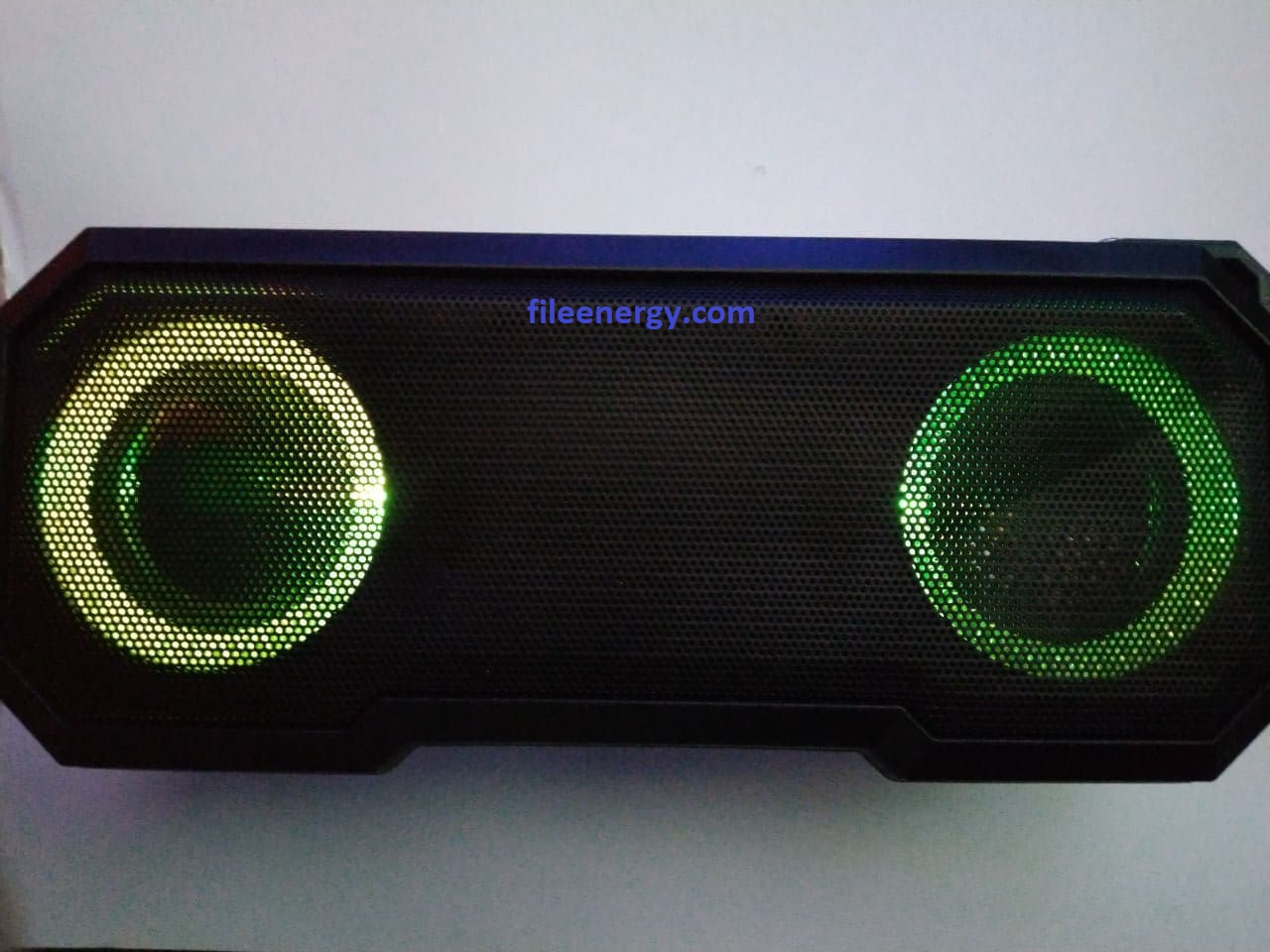 Беспроводная Bluetooth колонка с хорошим качеством звука