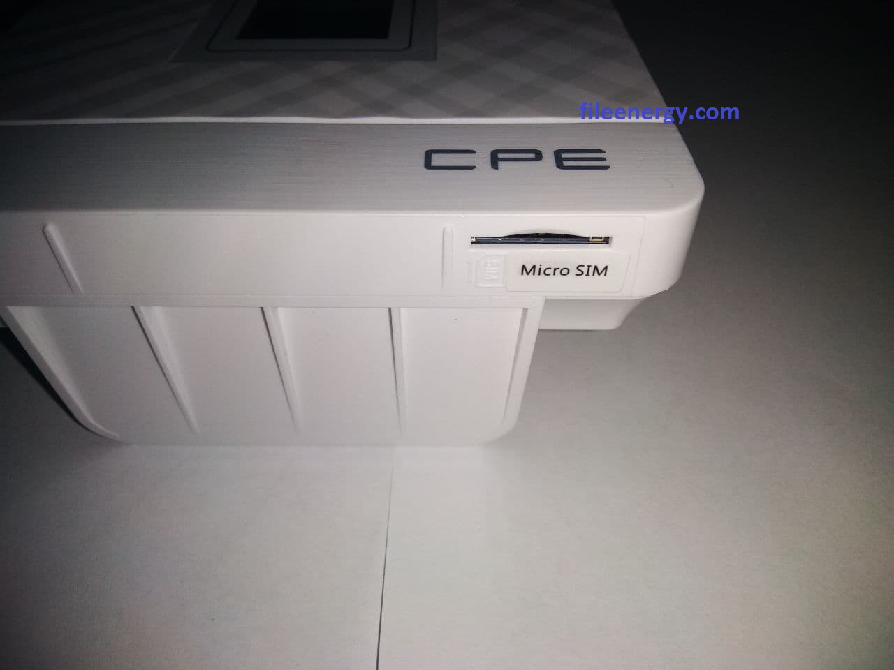 Беспроводной портативный роутер (модем CPE903-3) 4G с возможностью установки сим-карты, Wi-Fi модулем и портами WAN/LAN